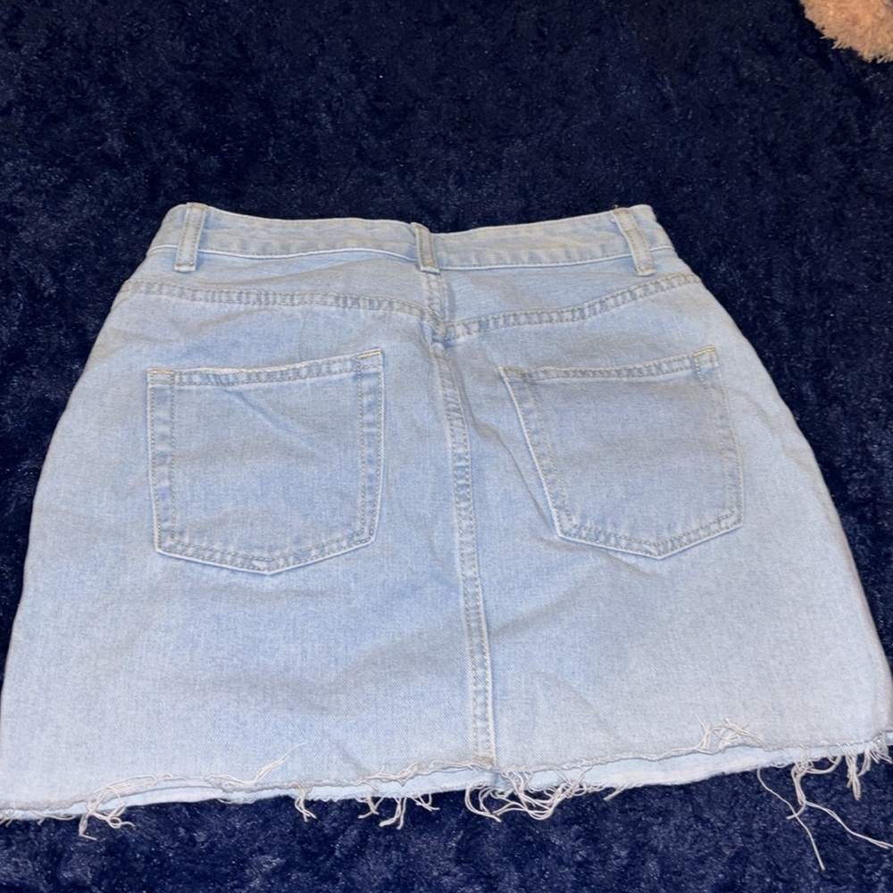 Blue denim skirt - Picture 2 of 2